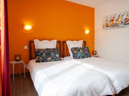 Bedroom 2 beds 90/190