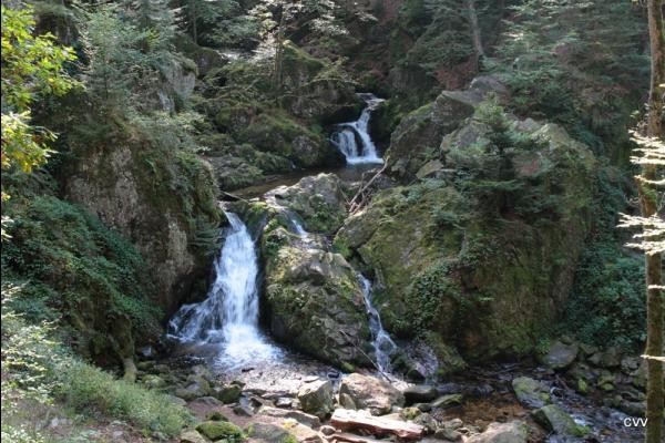 cascades à 10 mn du camping au clos de la chaume corcieux