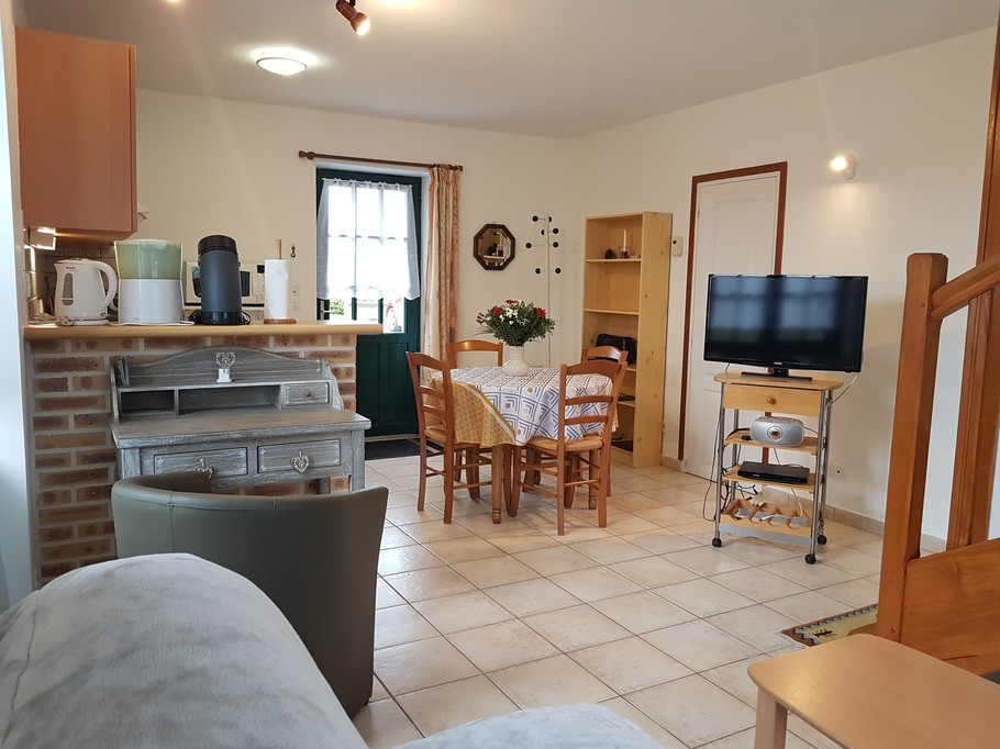 Ground floor living room with kitchen, lounge and living room