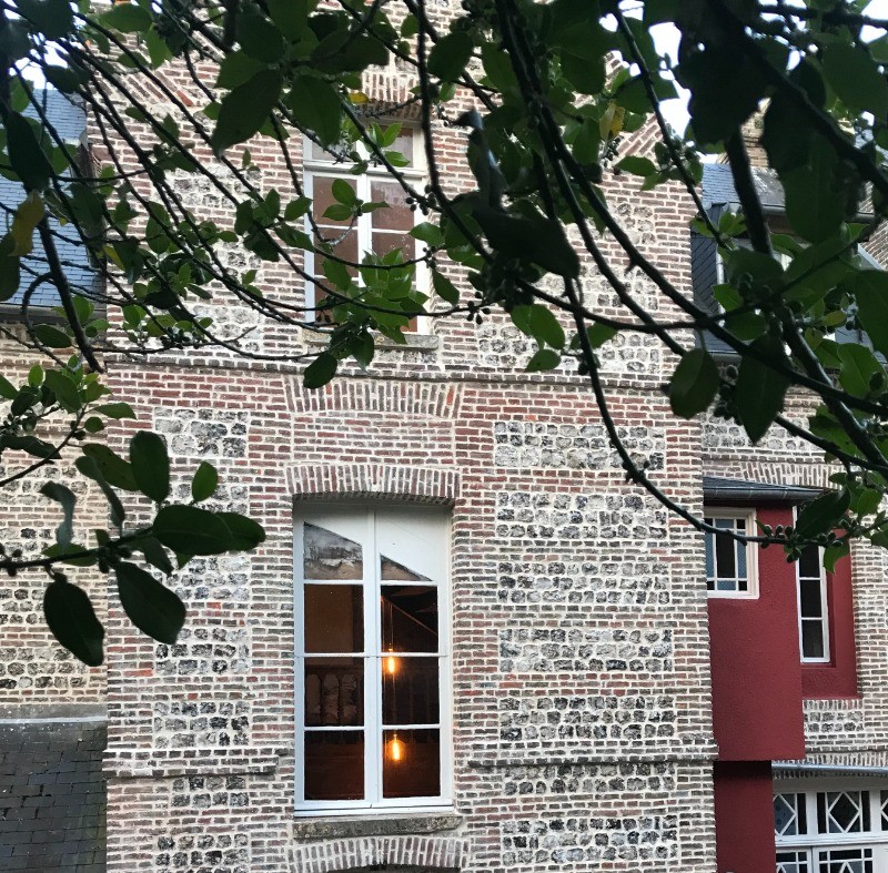 Cour