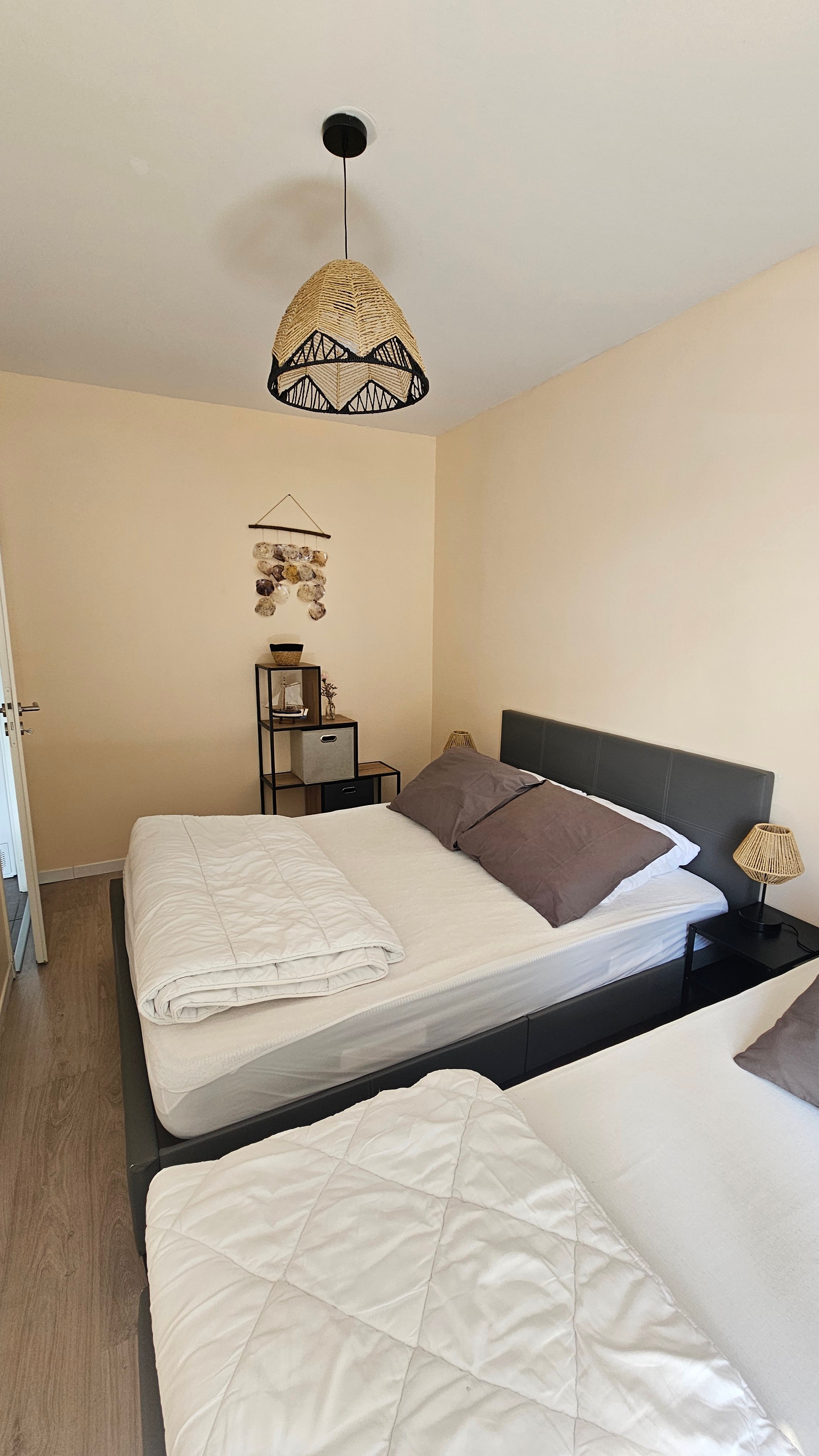 2éme chambre avec 2 lits 140x190 et 90x190