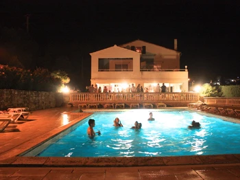 Piscine de nuit