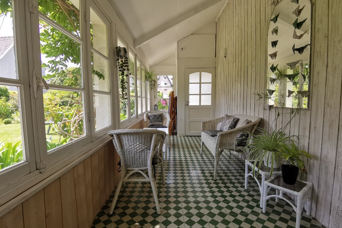 Une des 2 vérandas avec vue sur le jardin