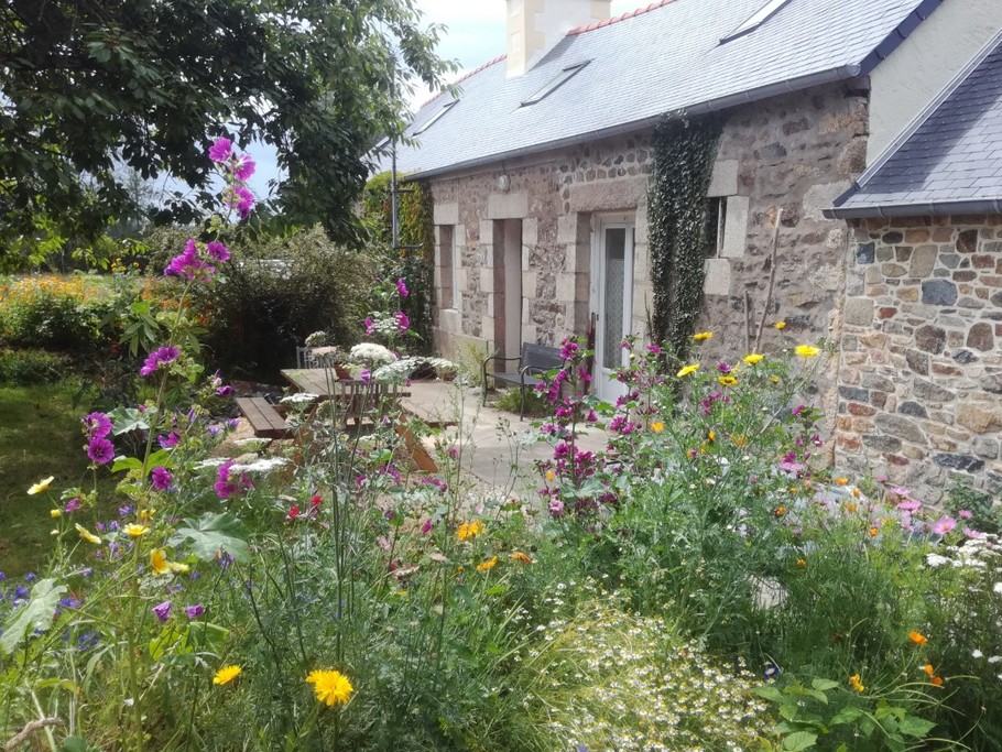 La maison de vacances, terrasse et jardin