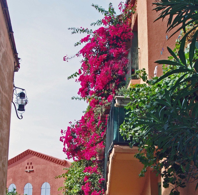 Moré district: Rue St Sébastien