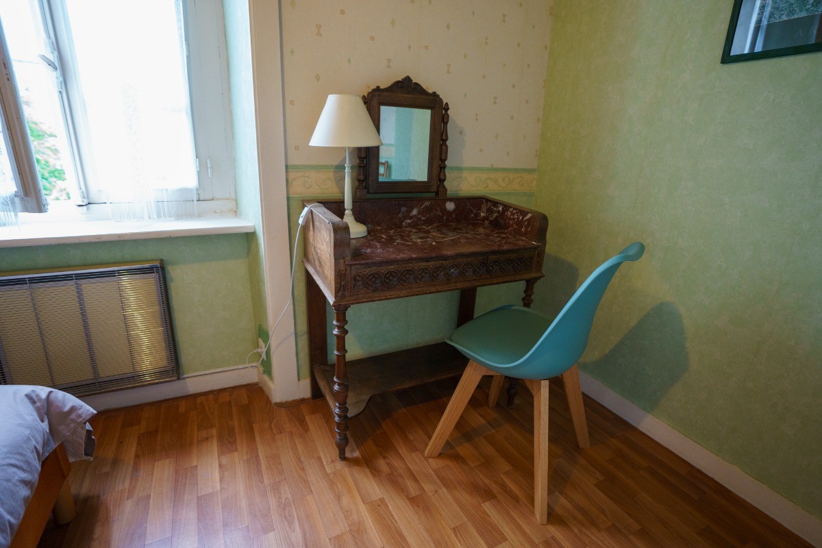 Chambre pour 2 personnes au 1er étage - Lit 140x190 cm.