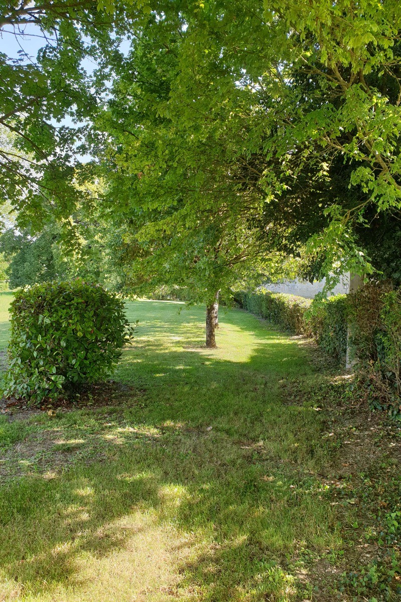 Gite 12personnes Le Bois Dormant à St Jean d'Angély en Charente maritime