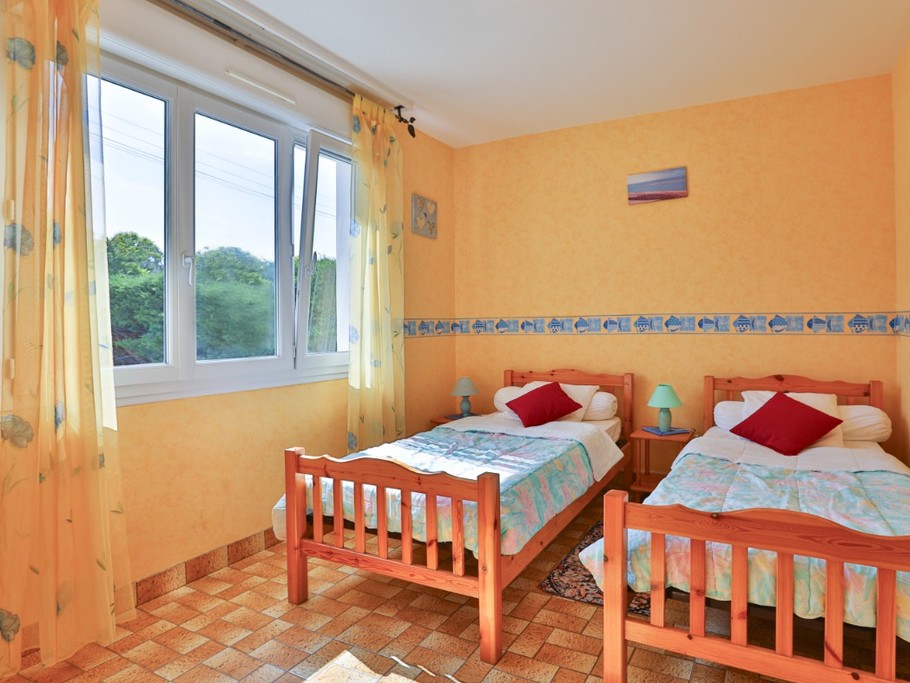Chambre 2 avec 2 lits en 90