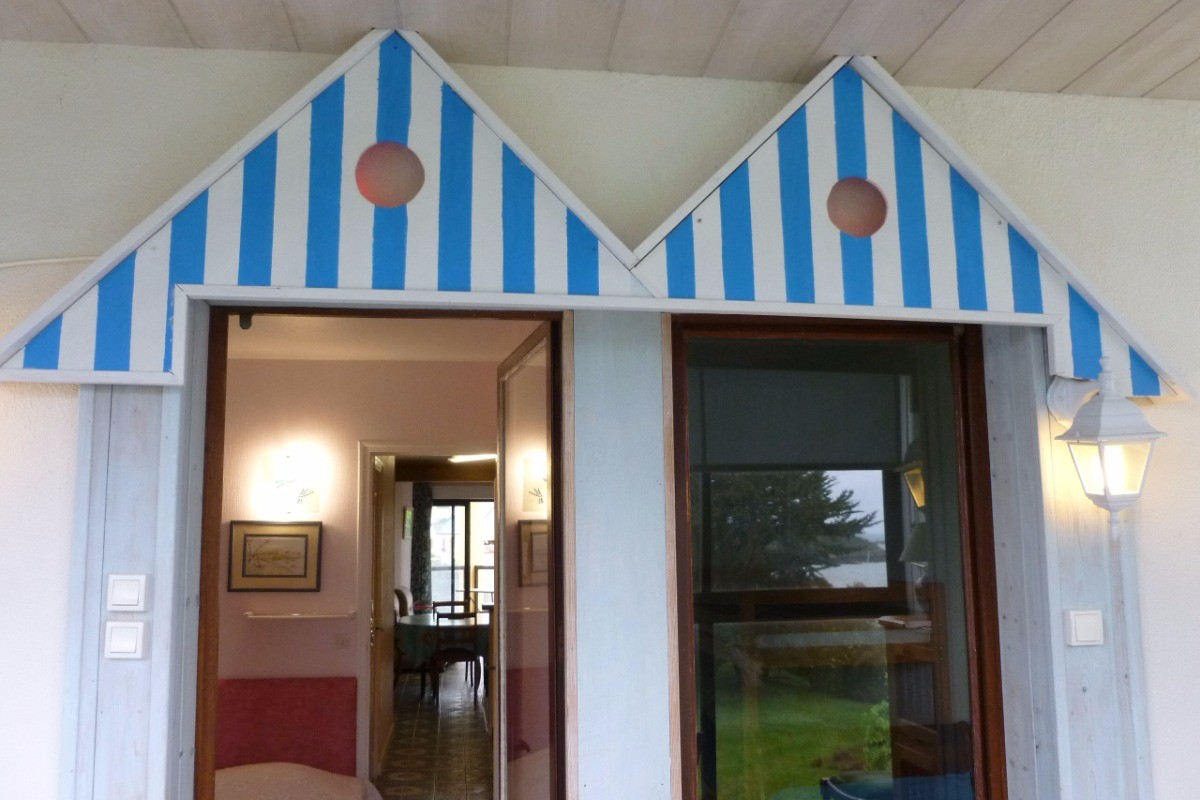 entrées des 2 chambres depuis la véranda