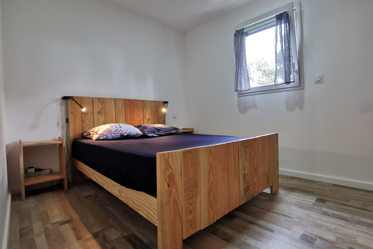 Chambre 1 avec lit 140