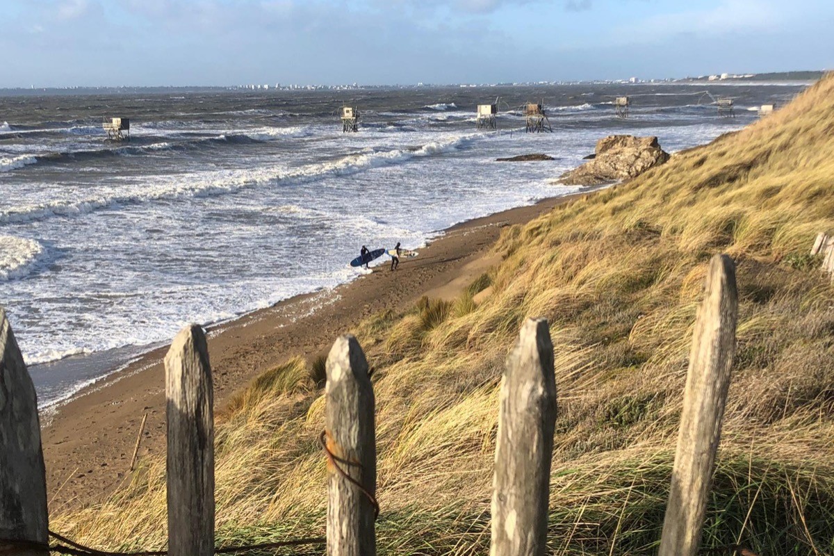 Il y a toujours quelque chose à faire au bord de la mer, par tous les temps...