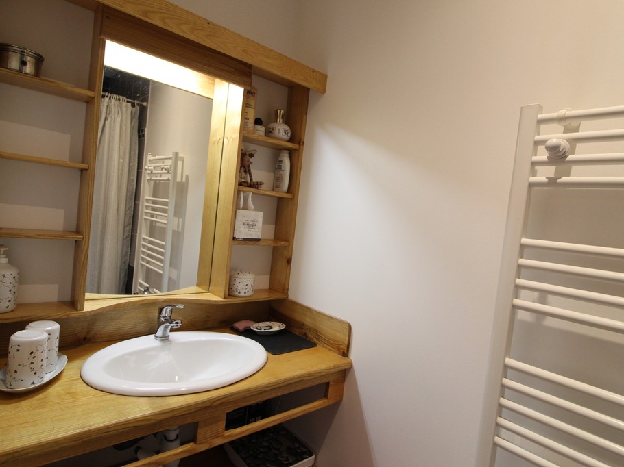 Salle d'eau chambre 2  - Gîte de la Sauvegarde