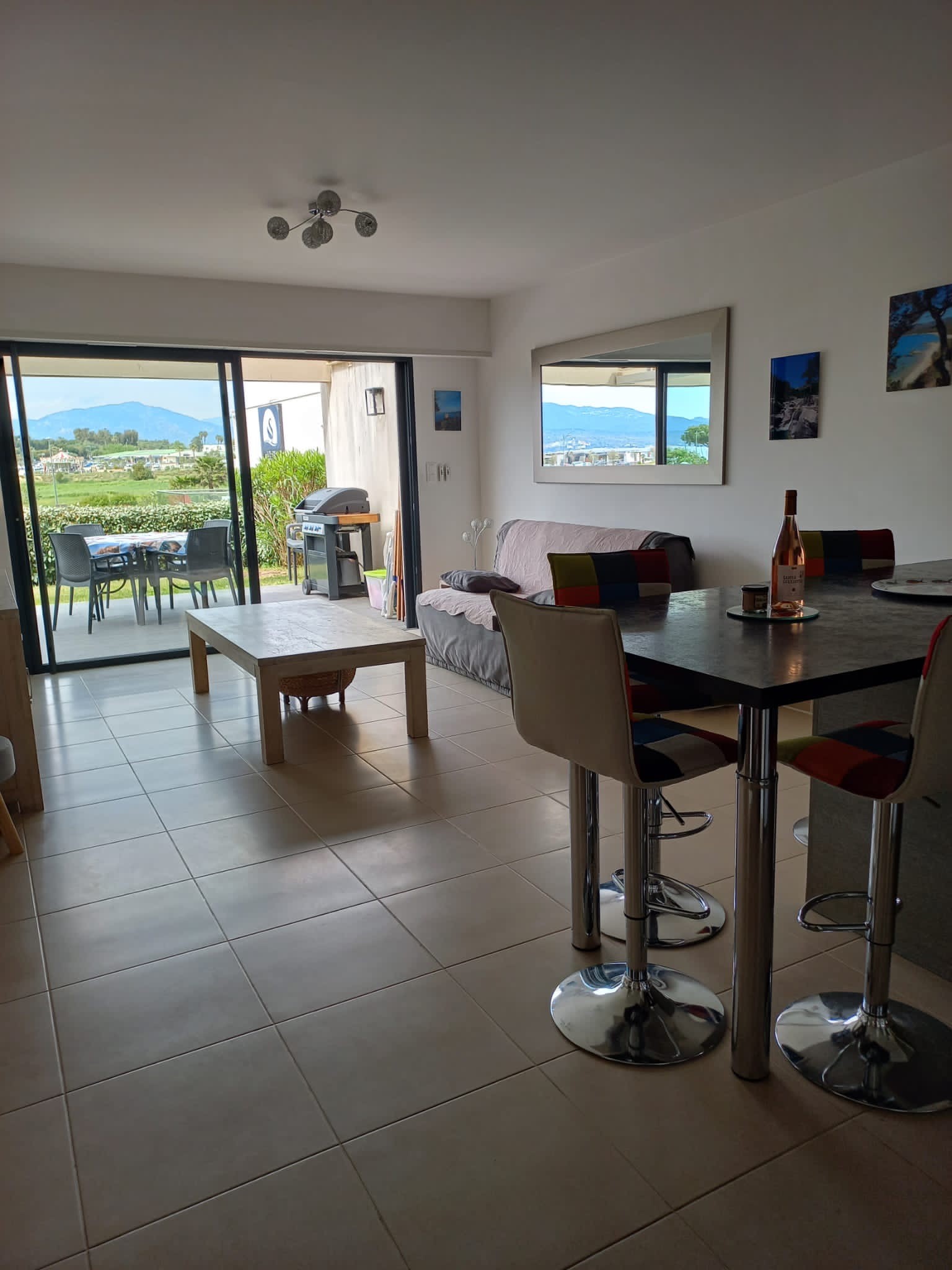 salon donnant sur la terrasse