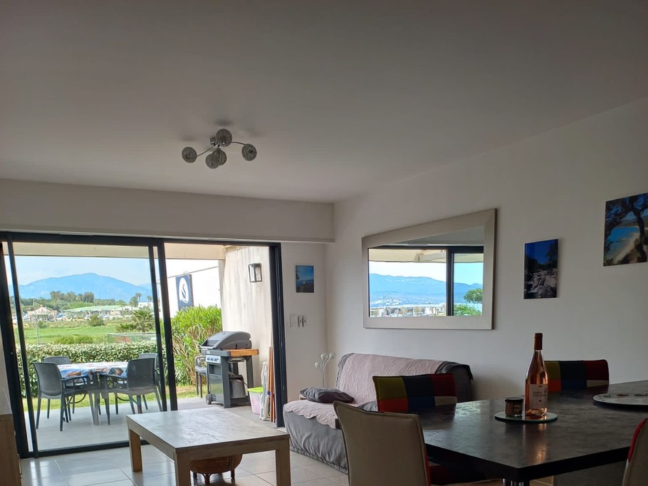 salon donnant sur la terrasse