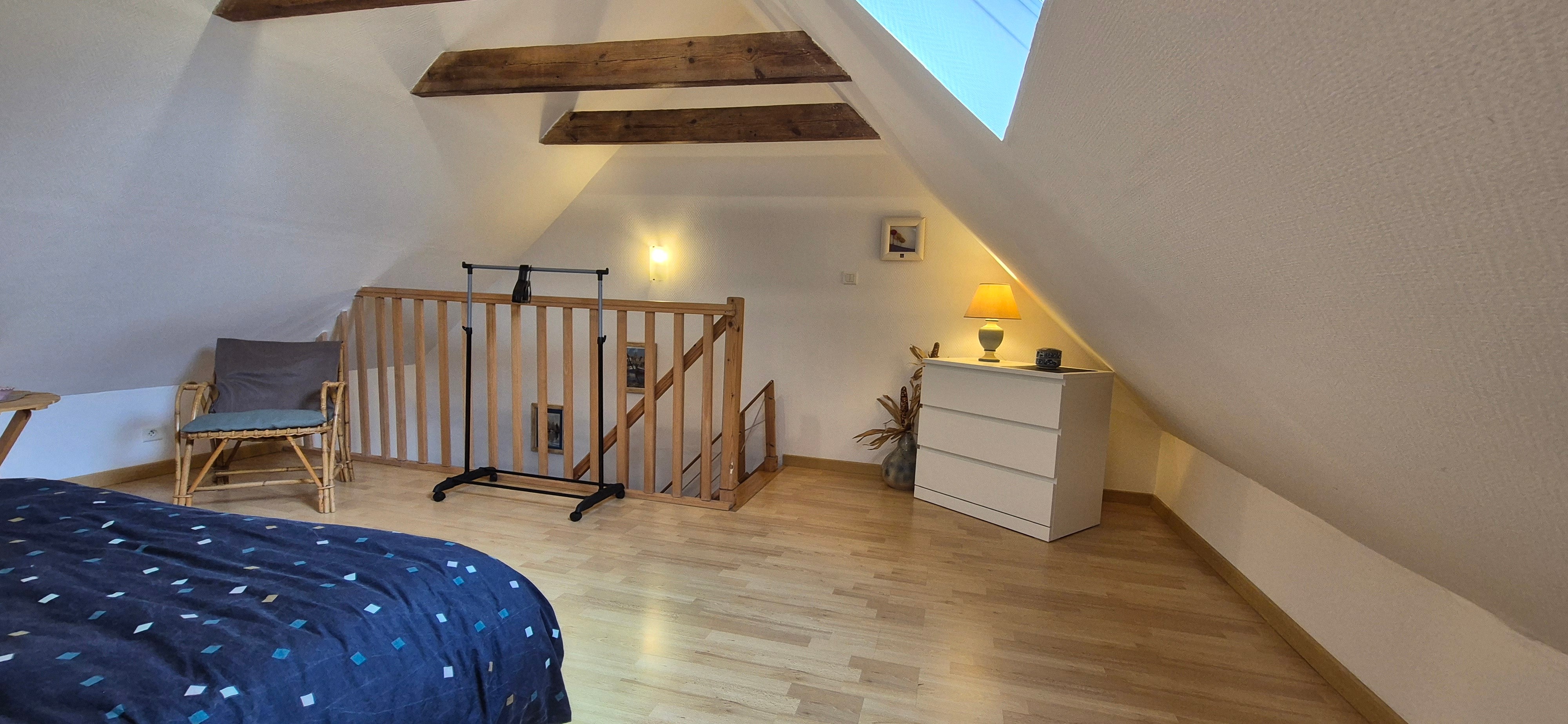 Chambre en mezzanine avec lit de 140