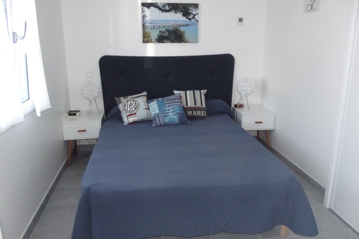 Chambre 1 lit en 140 (Rez-de-chaussée)