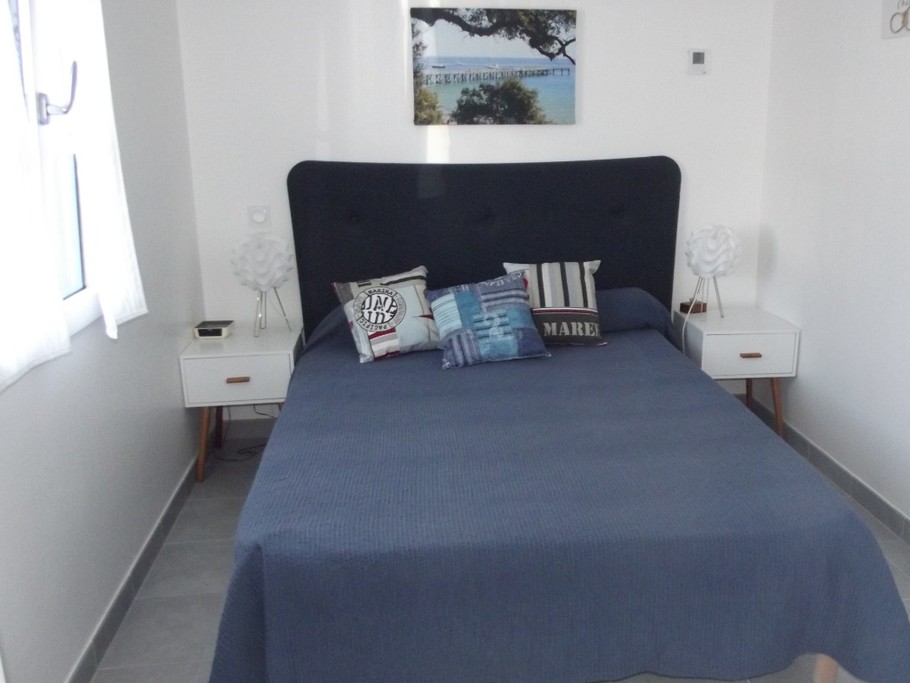 Chambre 1 lit en 140 (Rez-de-chaussée)