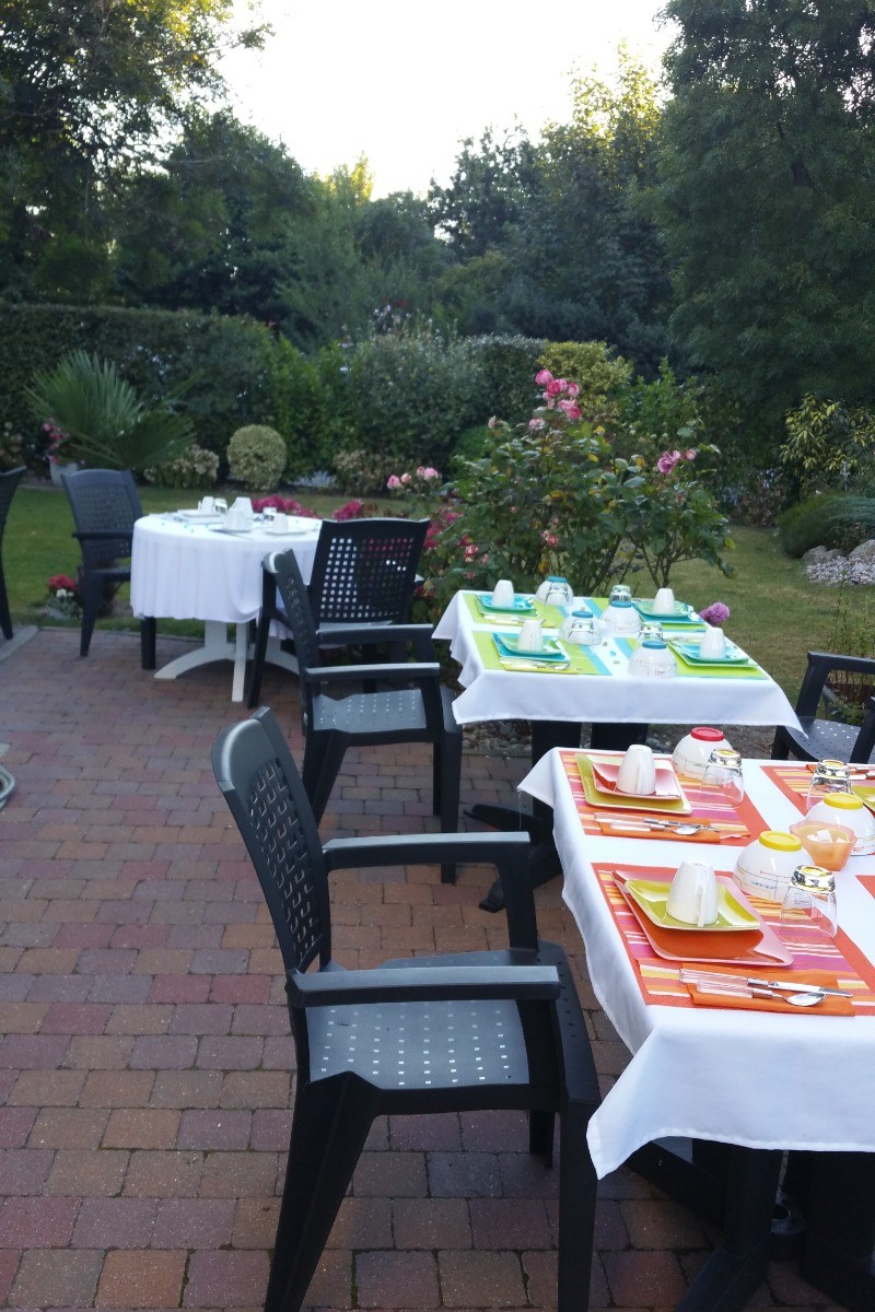 PETIT DEJEUNER EXTERIEUR