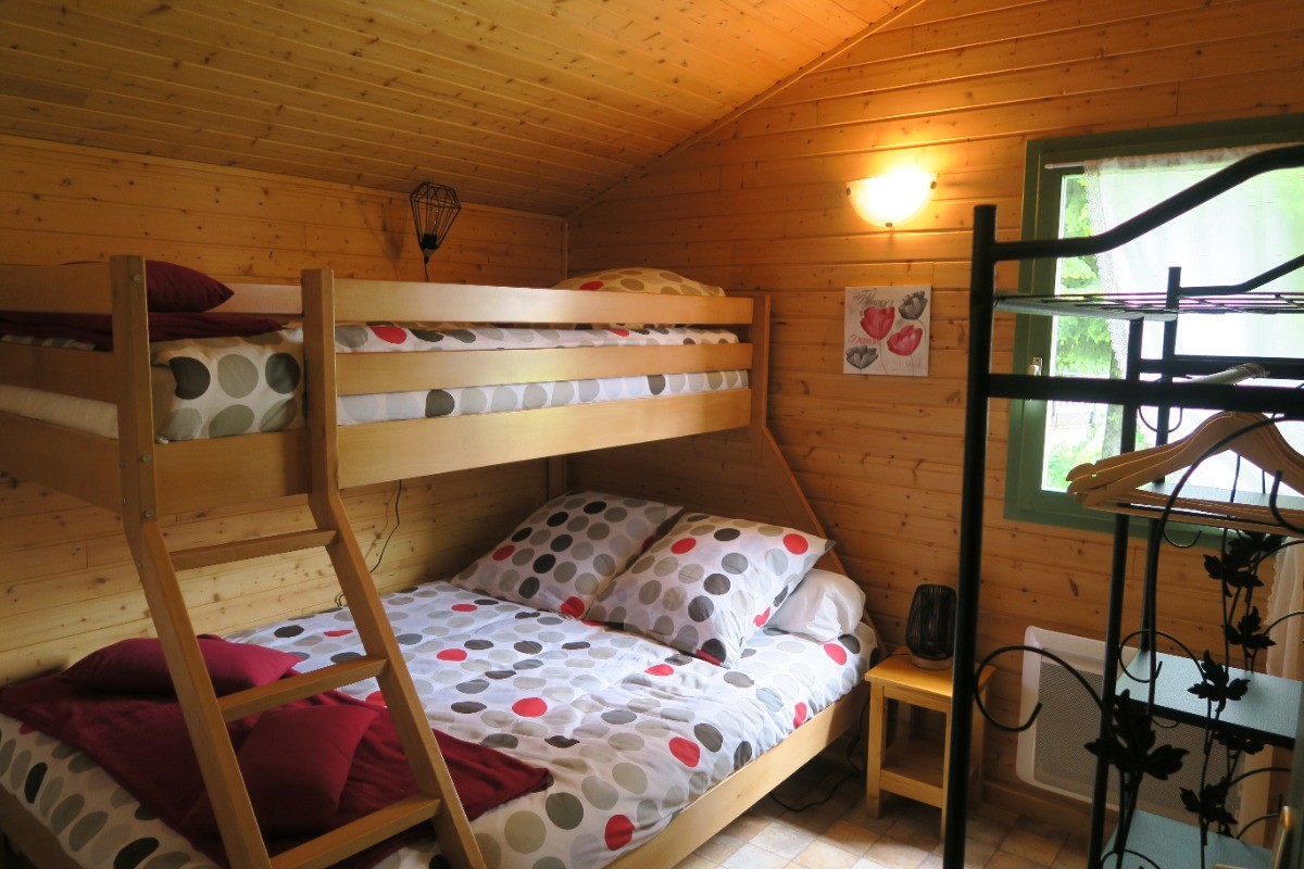Chambre avec lits superposés