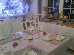 TABLE PETIT DEJEUNER  NOEL