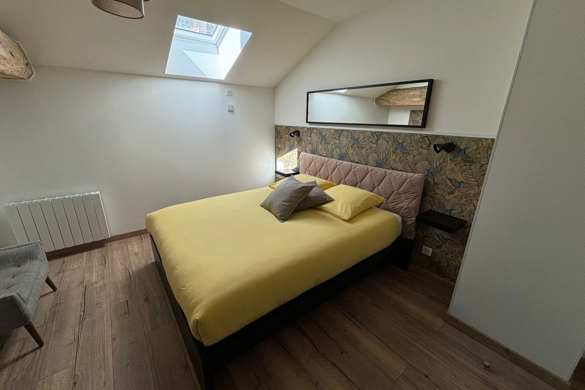Suite parentale avec salle de bain et WC séparé