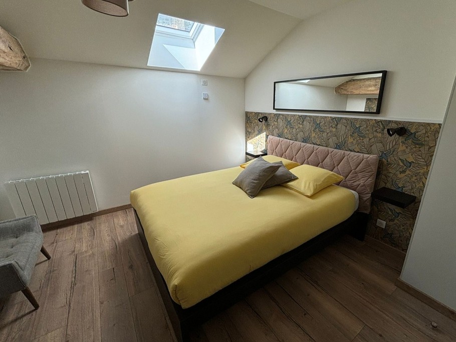 Suite parentale avec salle de bain et WC séparé