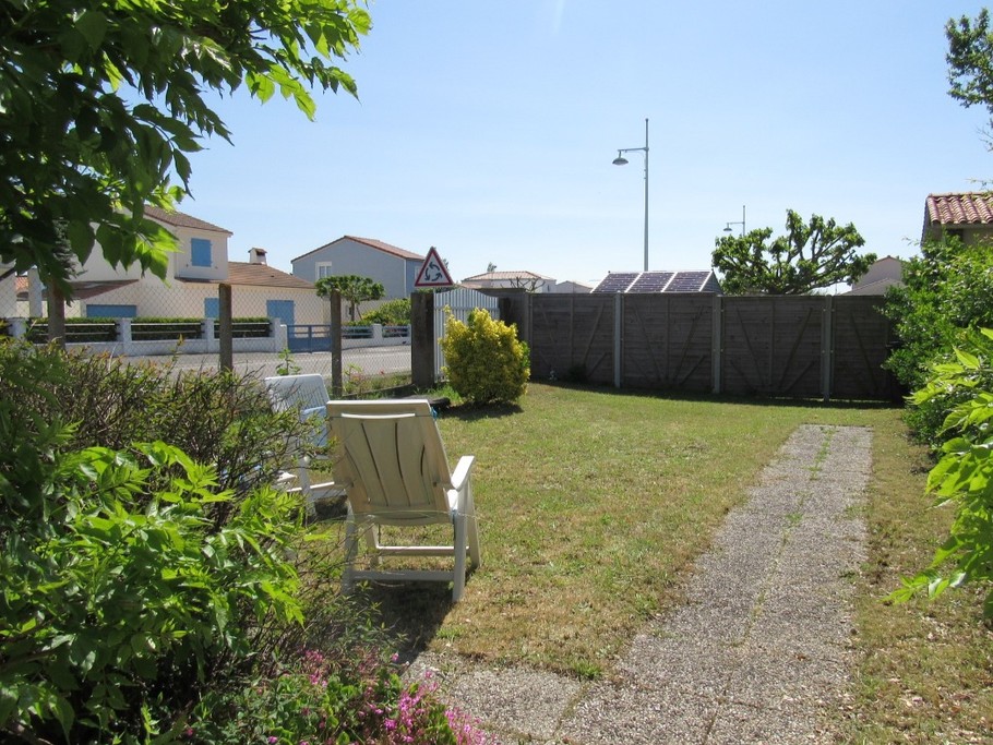 Jardin clos attenant