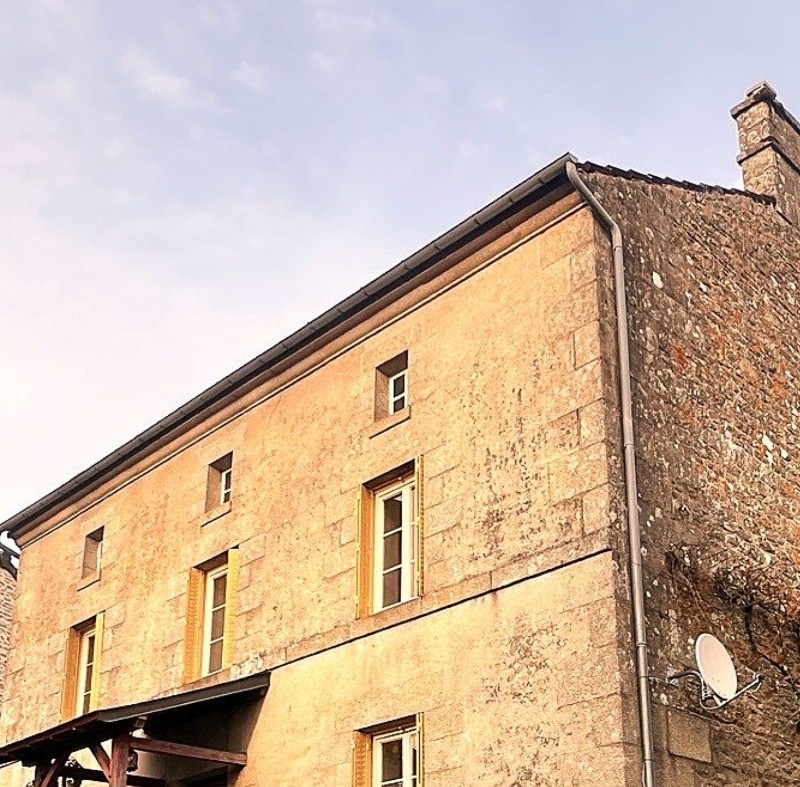 Vue façade HAUTE VIENNE 87 Bersac sur Rivalier Gîte Chez Charles