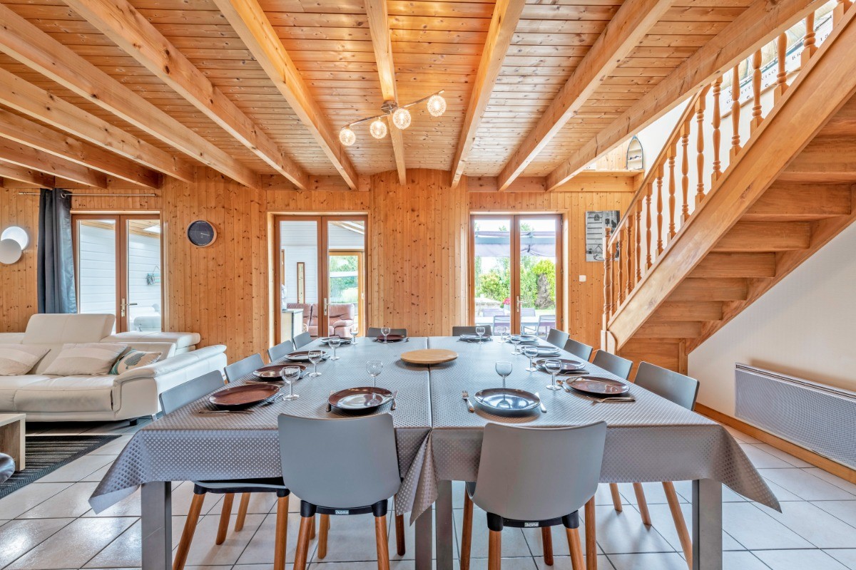 salle à manger (table: 12 personnes)