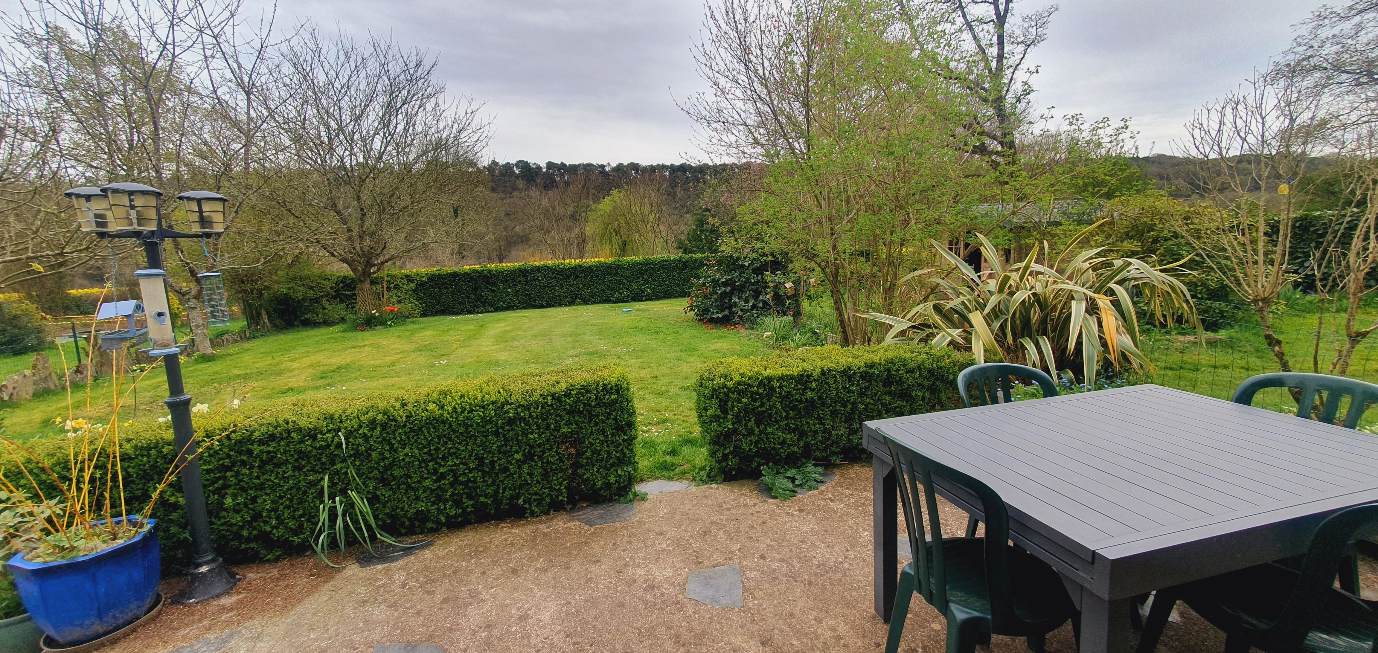 Terrasse et jardin gîte Le Refuge des pêcheurs
