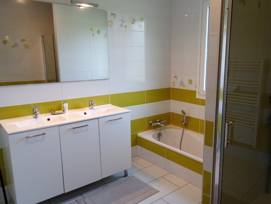 salle d'eau rez de chaussée