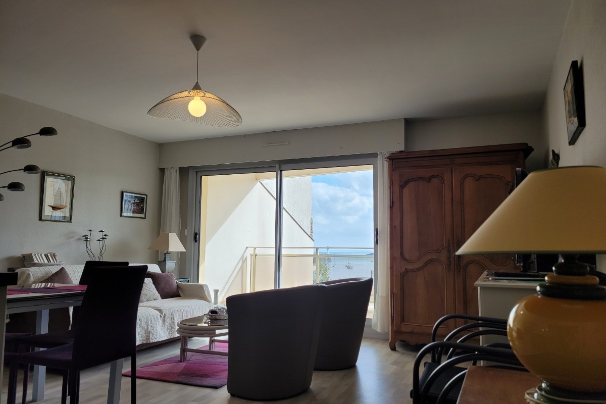 #Clévacances - APPARTEMENT 4 PERSONNES, VUE MER, exposition Sud/Sud/Est. SAINT QUAY PORTRIEUX COTES D'ARMOR BRETAGNE