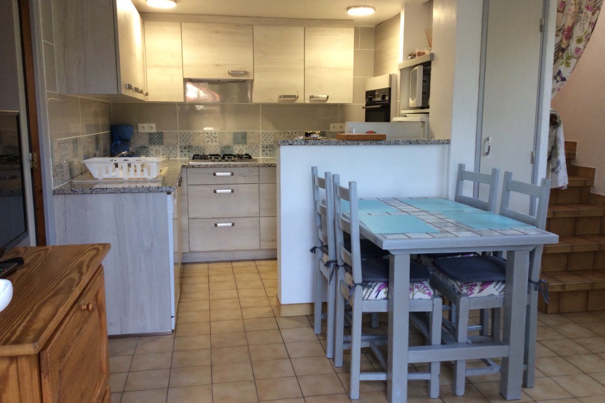 vue d'ensemble séjour cuisine