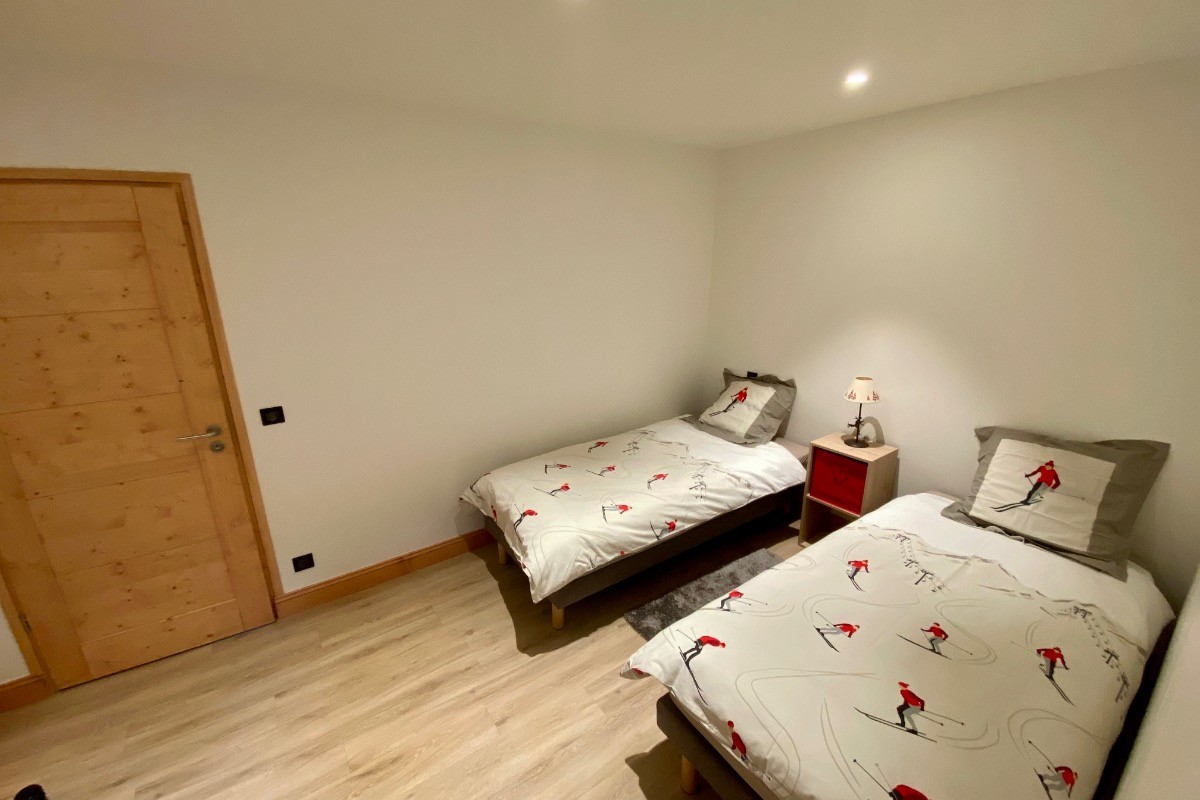 chambre enfants, lits 90 cm sur 200 cm