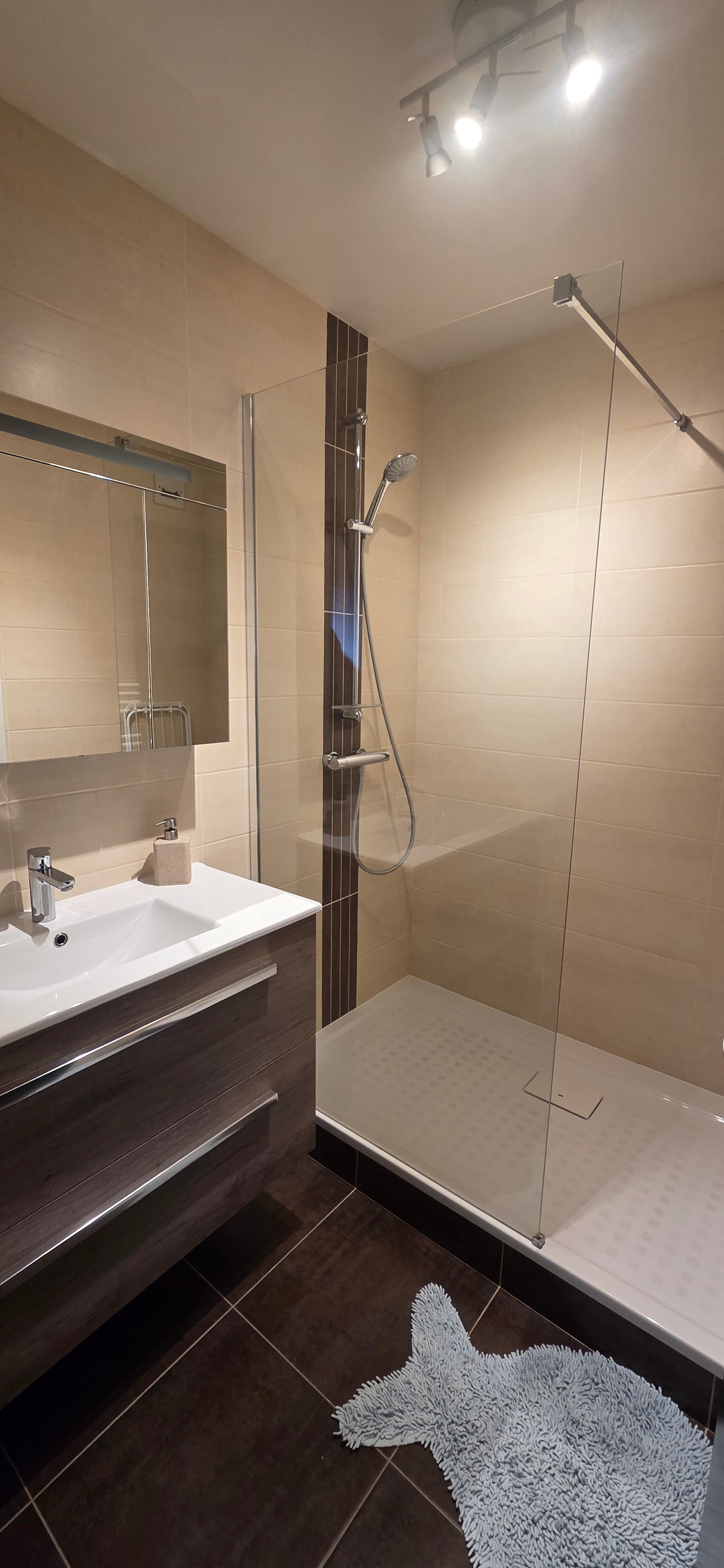 Flat in Bernières sur Mer facing the sea