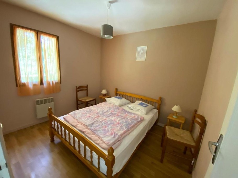 Chambre 2 personnes avec lit en 140cm