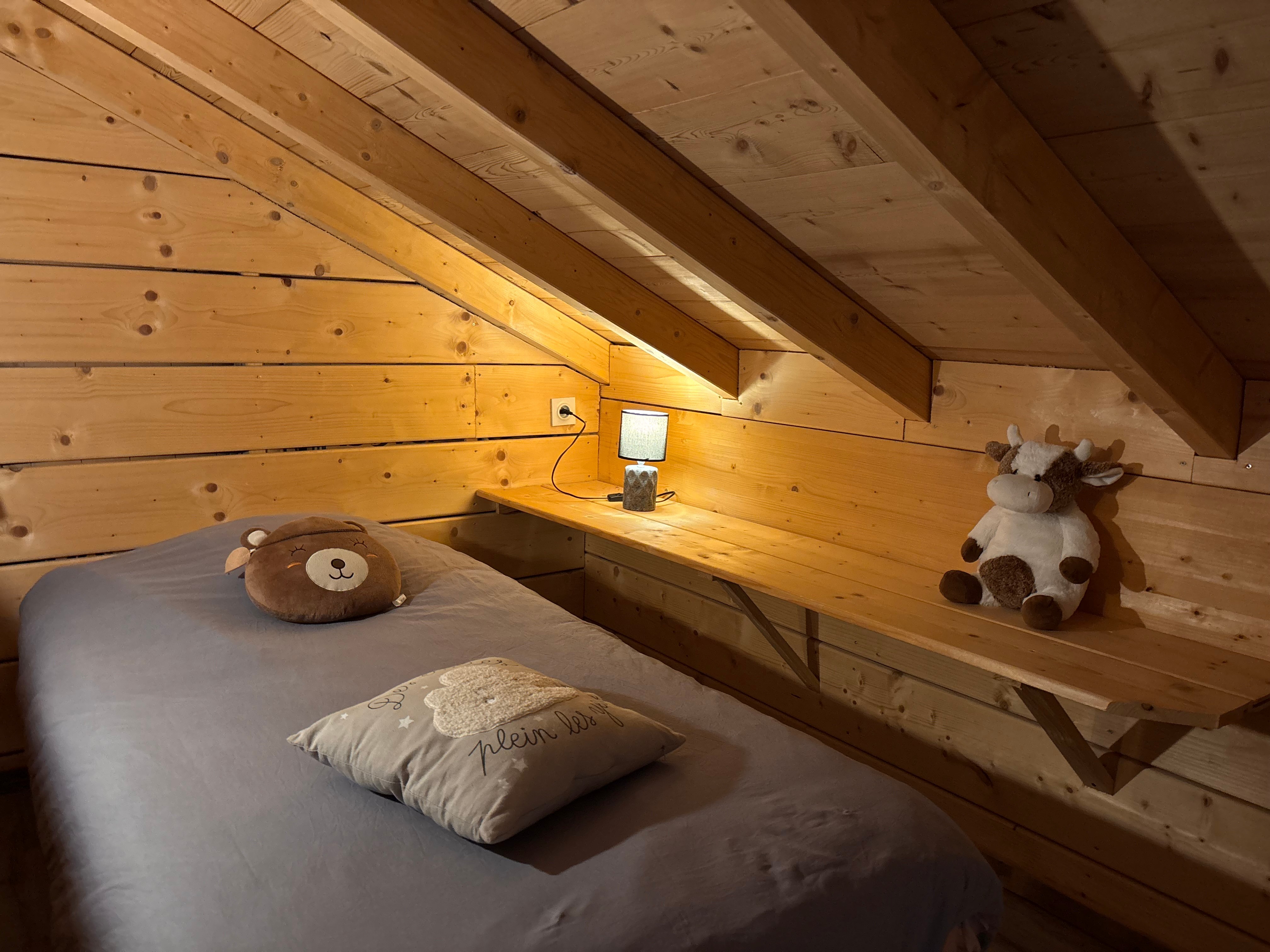 Bedroom 1 – single bed – Chalet des Rives, La Bresse, Vosges
