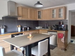 The Volcans d'Auvergne holiday cottage: The kitchen