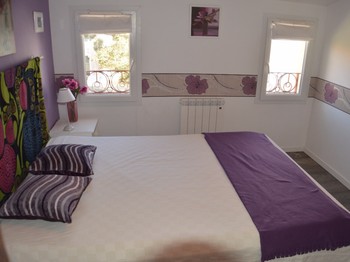 Chambre mauve - étage