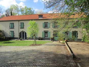 Holiday Cottages and Bed and Breakfast "Les Tilleuls" – Volvic, Puy-de-Dôme, Auvergne