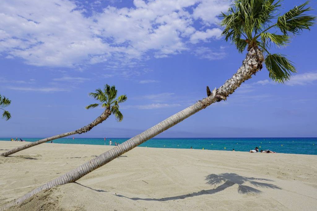 la plage devant la villa