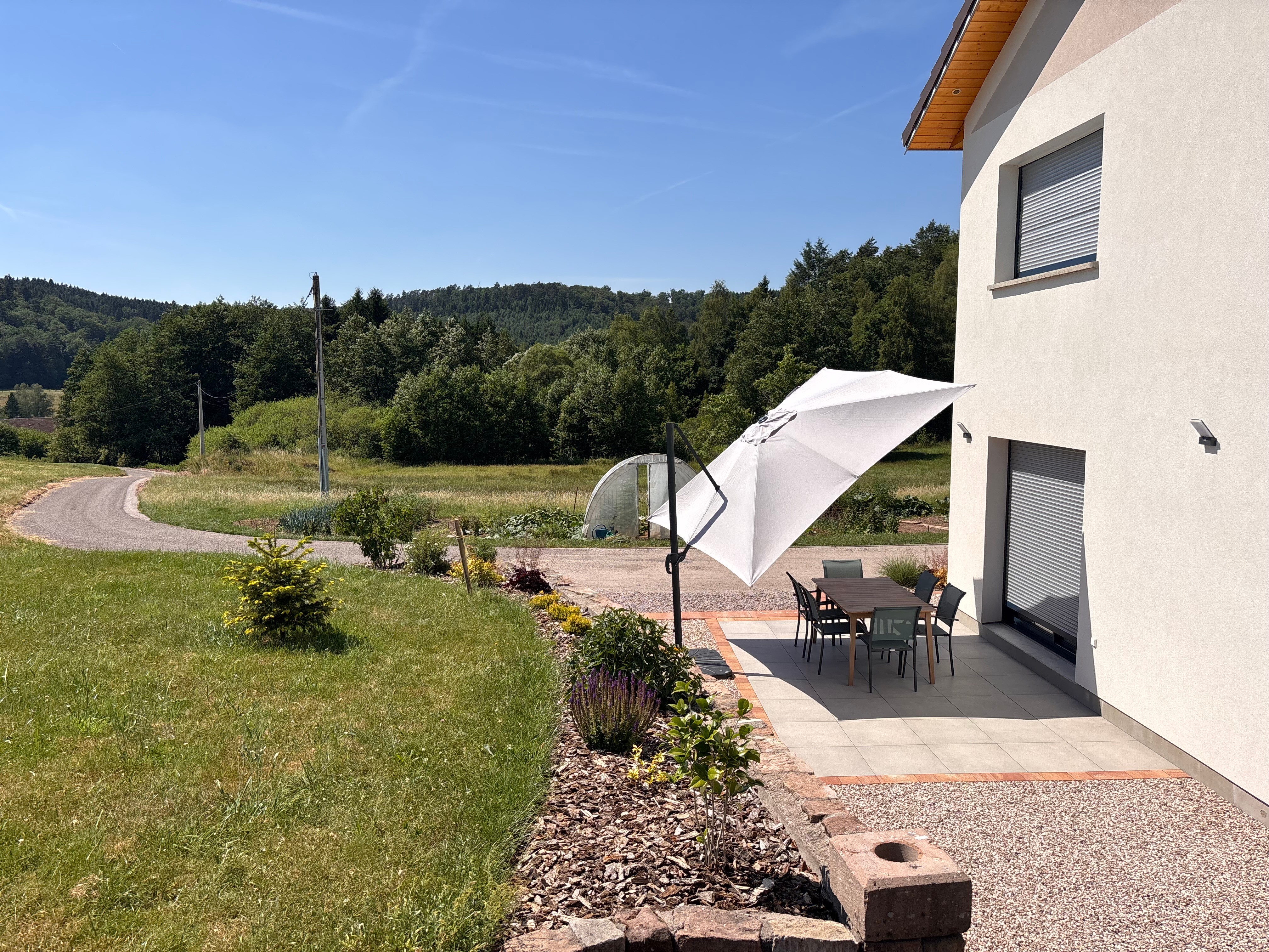 Terrasse - Gîte Chez Louis, Lépanges-sur-Vologne