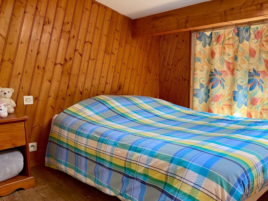 Annexe - Mezzanine studio with double bed (140cm)