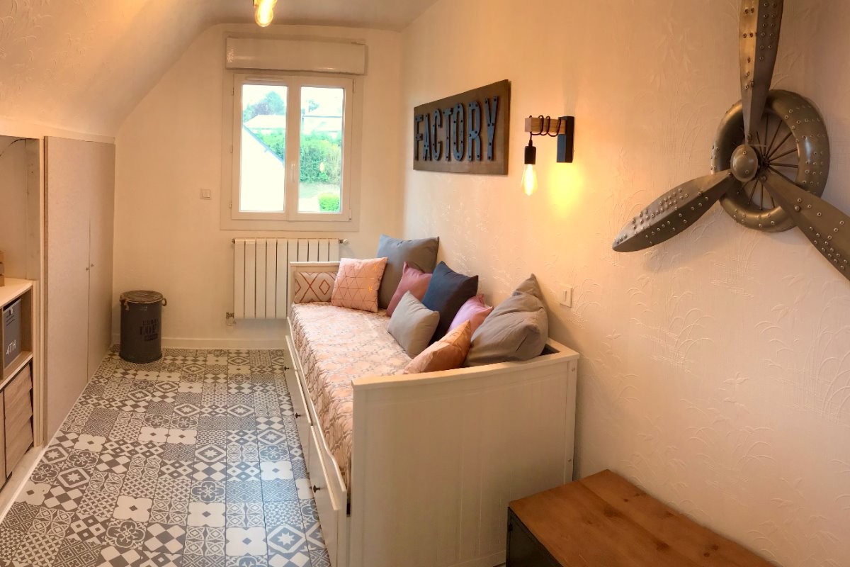 petite chambre douillette à l'étage