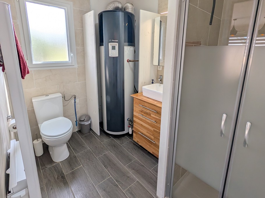 Ground floor shower room