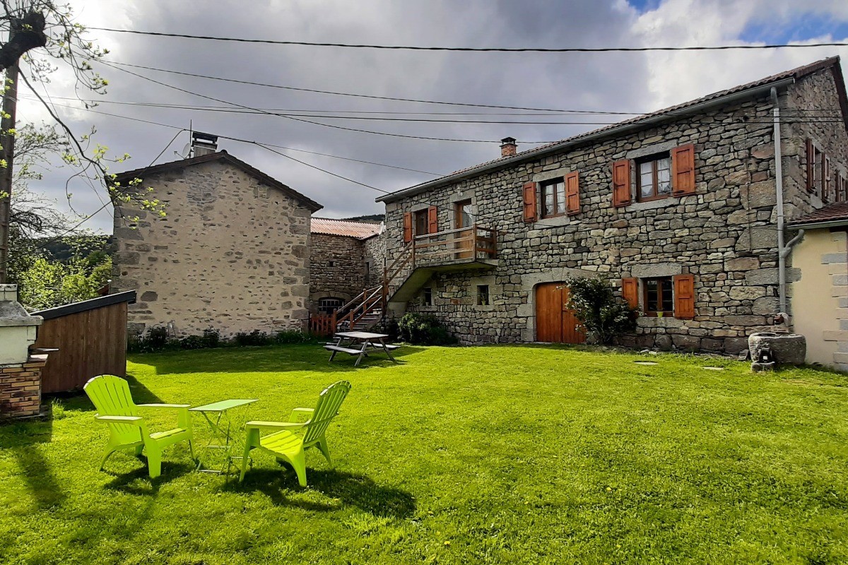 Bienvenue à la La Fontaine des Berges - 43170 La Besseyre St-Mary (Auvergne).