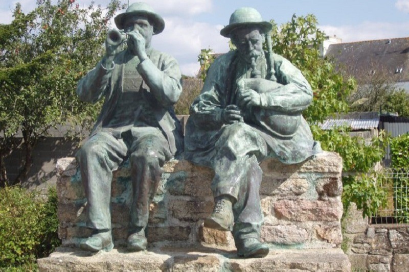 Les sonneurs à Plozévet