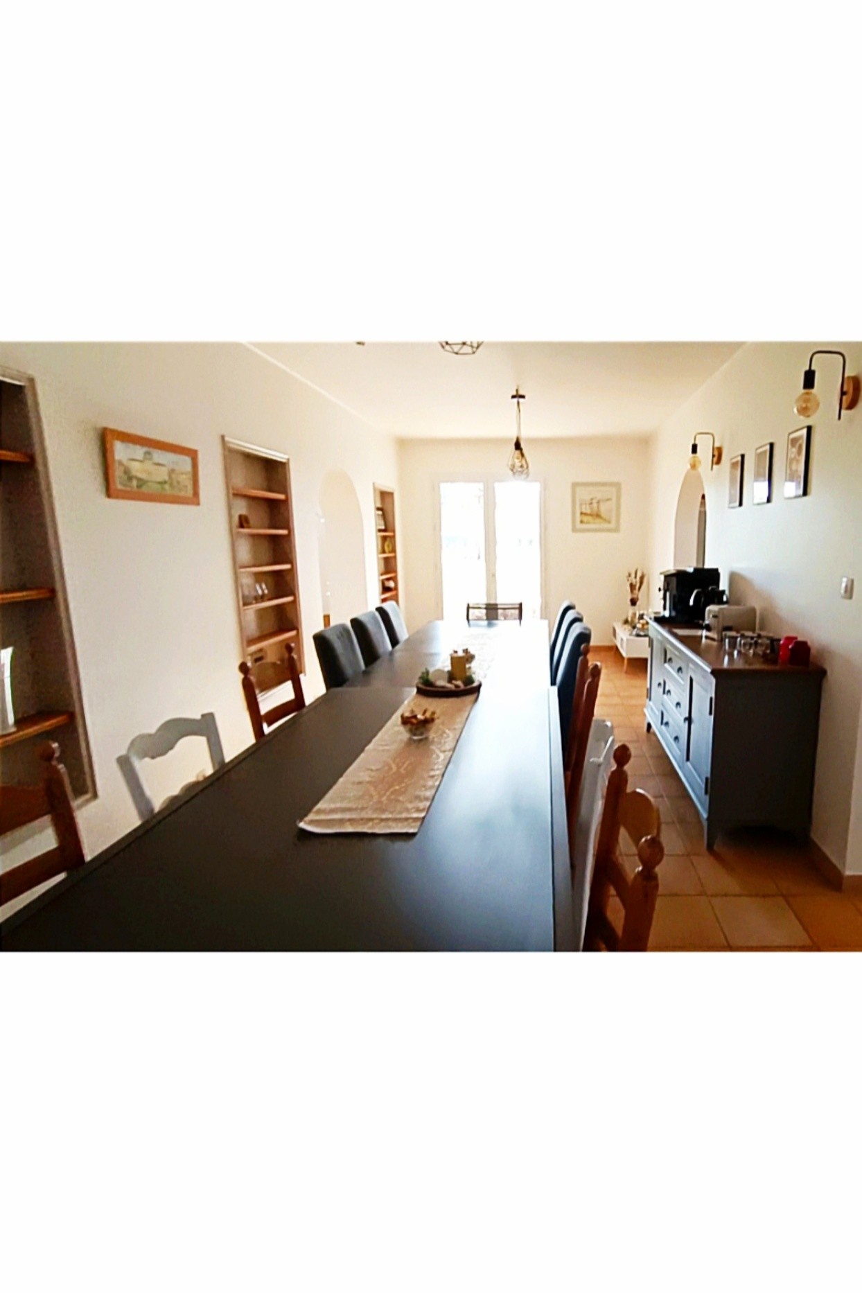 Salle à manger, table pour 13 personnes
Gite de groupe 13 personnes - Piscine, spa, brasero proche Casteljaloux