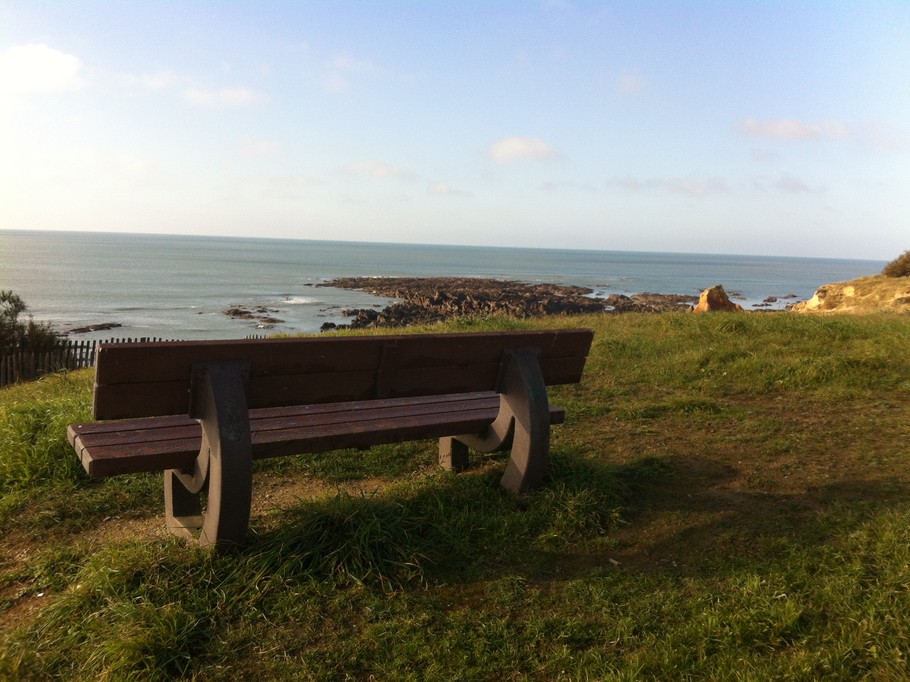 Banc face à la mer