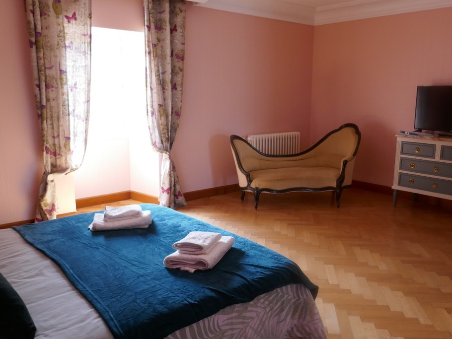 Chambre Tornado avec coin détente Le Clos de Bellevue avec gites et chambres d'Hôtes en Charente maritime